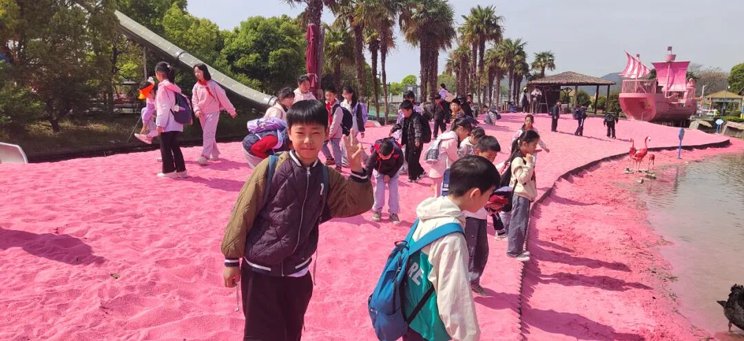 5f92dd375863cb482811efdaf8188efb